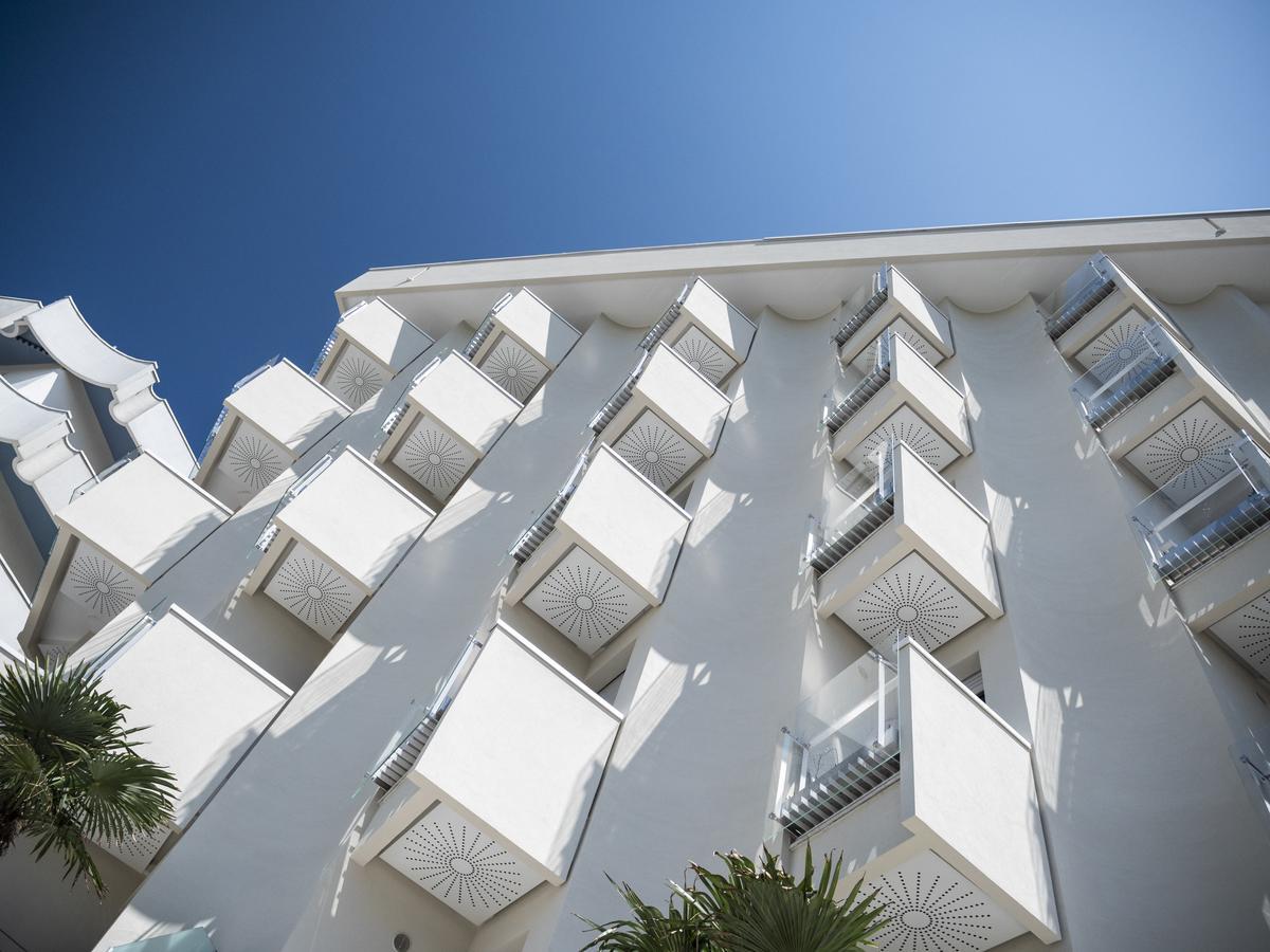 Solemare Hotel E Residence Misano Adriatico Ngoại thất bức ảnh